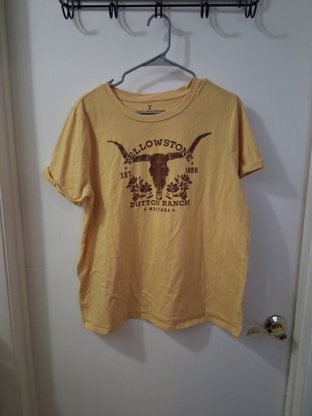 Yellowstone - Dutton Ranch - Montana -T shirt- Paramount Size 0 - Picture 1 of 5